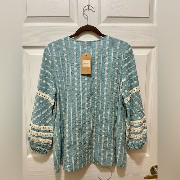 Tru Luxe Womens Embroidered Peasant Top Blouse Tunic Size M Boho Teal NWT - Picture 6 of 10